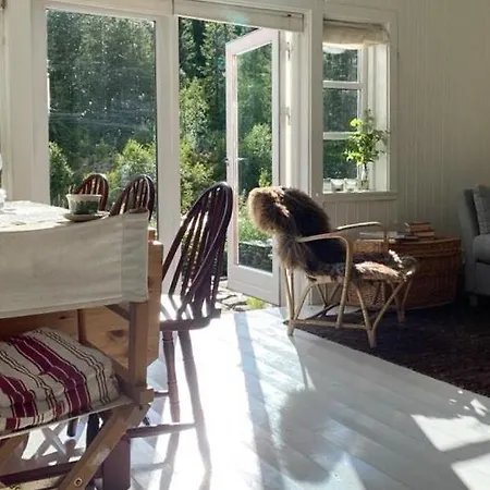 Feriehus Forest By The River *