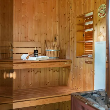 Forest By The River Feriehus *